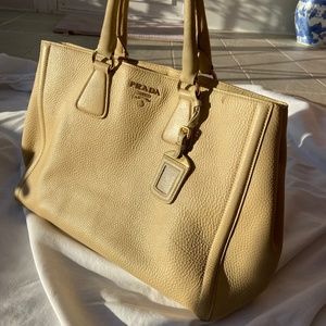 AUTHENTICATED PRADA SABBIA LEATHER VITELLO DAINO TOTE BAG